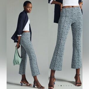NWOT Anthropologie | Maeve The Margot Kick-Flare Cropped Pants in Navy Print XS